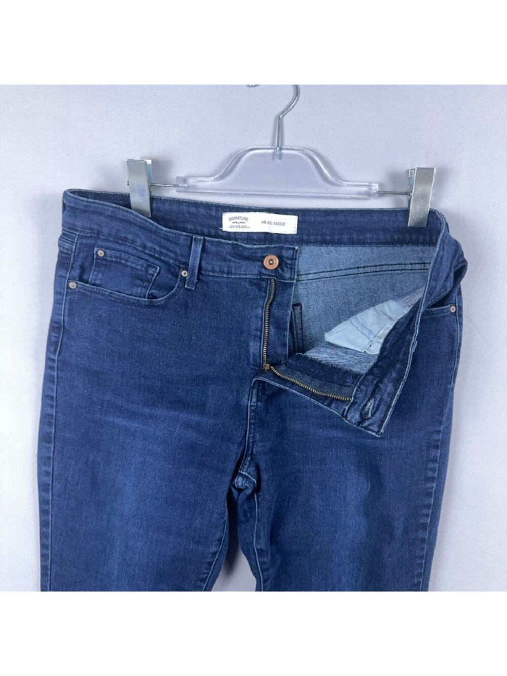 Signature By Levi Strauss Jeans Size 14 Large Bootcut Mid Rise Blue Dark Wash - Picture 4 of 13